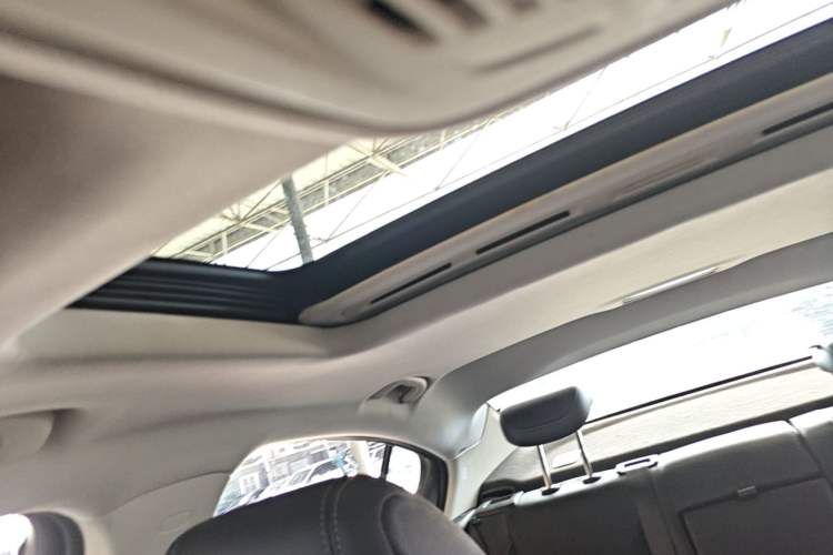 Used Chevrolet Cruze 2016 1.5L Automatic Luxury Edition Headliner