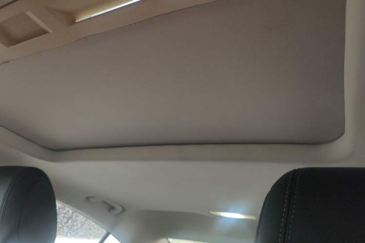 Used Chevrolet Cruze 2016 1.5L Automatic Luxury Edition Headliner