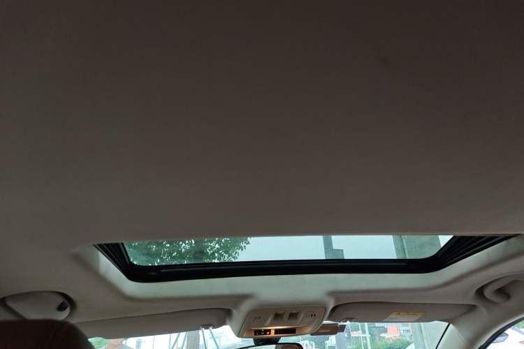 Used Chevrolet Cruze 2016 1.4T DCG Luxury Edition Headliner