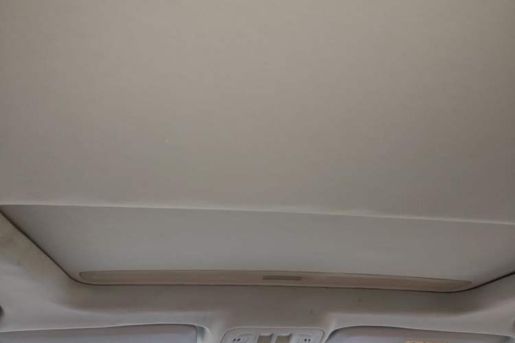Used Chevrolet Cruze 2016 1.5L Automatic Stylish Sunroof Version Headliner