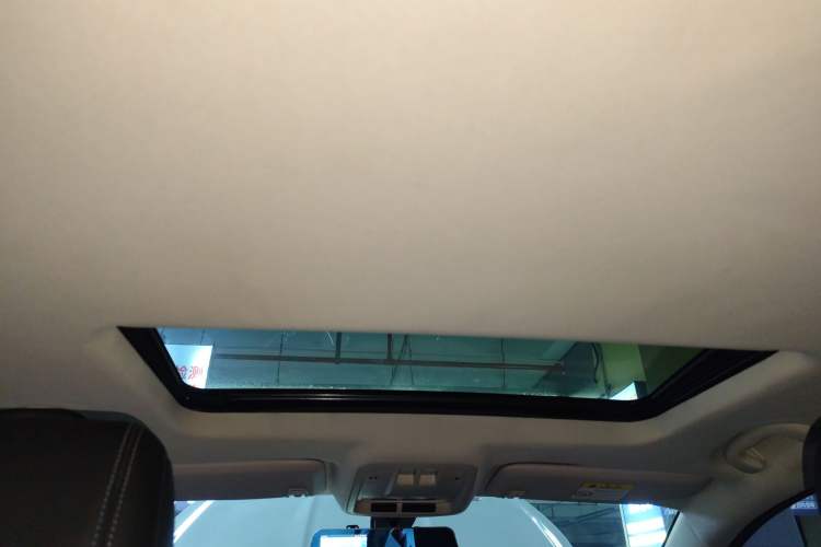 Used Chevrolet Cruze 2016 1.5L Automatic Luxury Edition Headliner