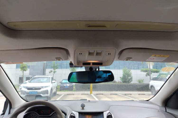 Used Chevrolet Cruze 2016 1.5L Automatic Stylish Sunroof Version Headliner