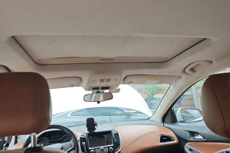 Used Chevrolet Cruze 2016 1.4T DCG Luxury Edition Headliner