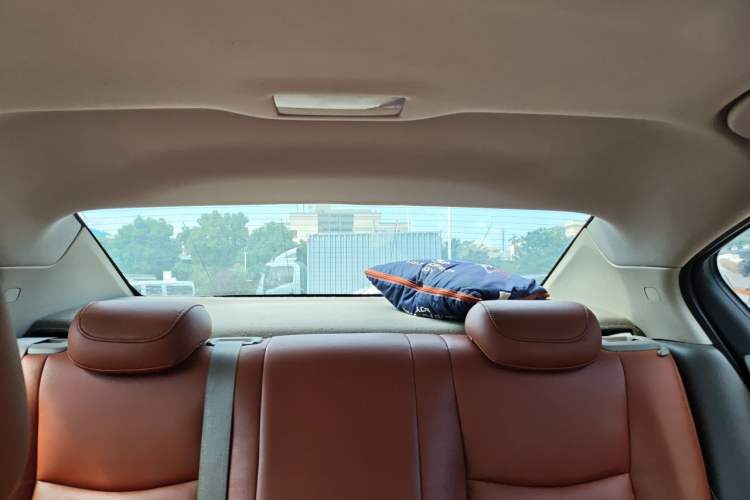 Used Chevrolet Cruze 2016 1.5L Automatic Stylish Sunroof Version Headliner