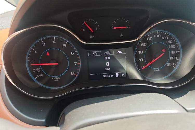 Used Chevrolet Cruze 2016 1.4T DCG Luxury Edition Instrument Cluster