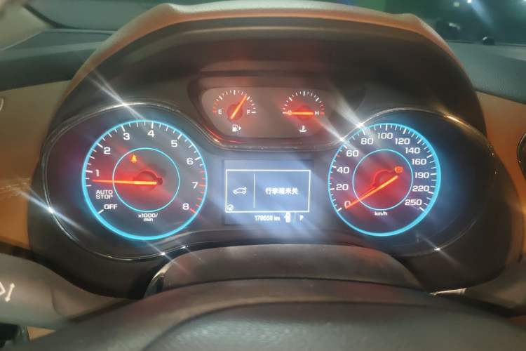 Used Chevrolet Cruze 2016 1.4T DCG Luxury Edition Instrument Cluster