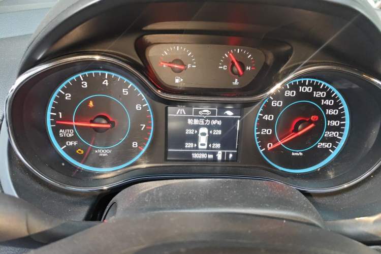 Used Chevrolet Cruze 2016 1.4T DCG Luxury Edition Instrument Cluster