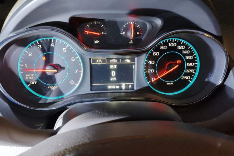 Used Chevrolet Cruze 2016 1.5L Automatic Stylish Sunroof Version Instrument Cluster