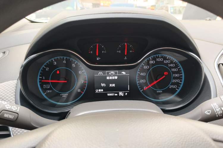 Used Chevrolet Cruze 2016 1.5L Automatic Stylish Sunroof Version Instrument Cluster