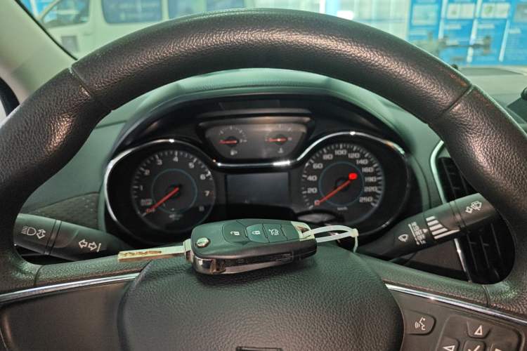 Used Chevrolet Cruze 2016 1.5L Automatic Luxury Edition Interior 1
