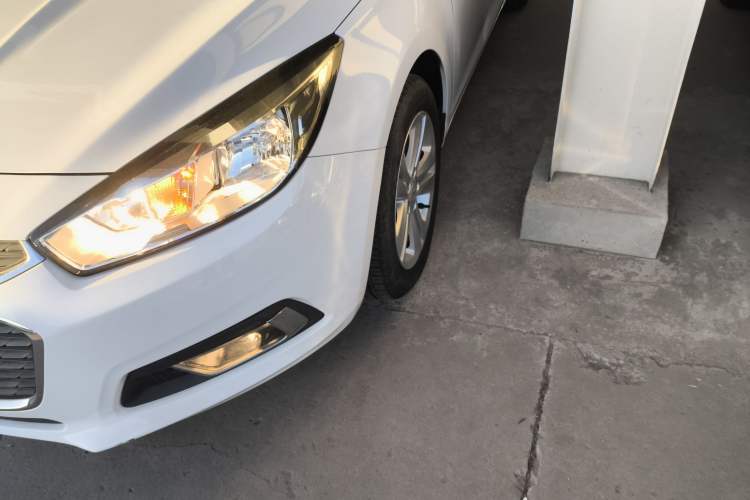 Used Chevrolet Cruze 2016 1.5L Automatic Luxury Edition Left Front Headlight