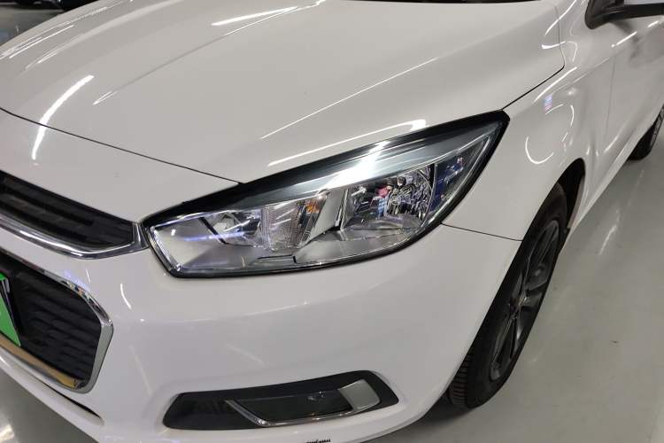 Used Chevrolet Cruze 2016 1.4T DCG Luxury Edition Left Front Headlight