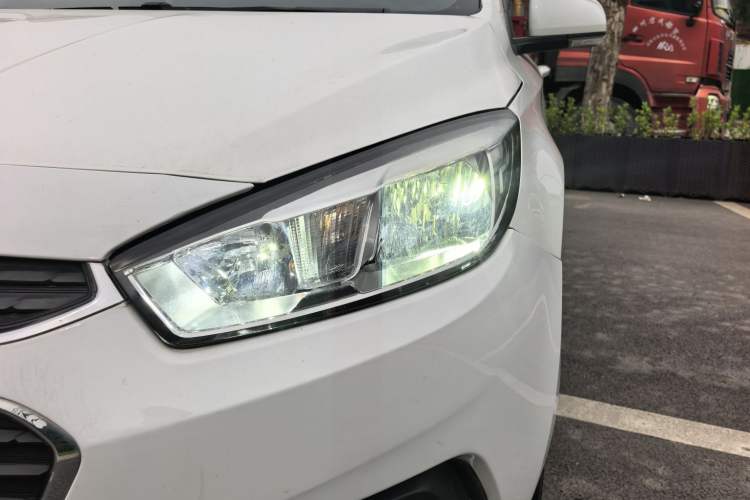 Used Chevrolet Cruze 2016 1.5L Automatic Stylish Sunroof Version Left Front Headlight