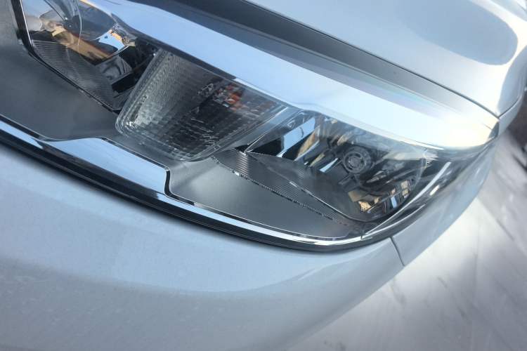 Used Chevrolet Cruze 2016 1.5L Automatic Luxury Edition Left Front Headlight