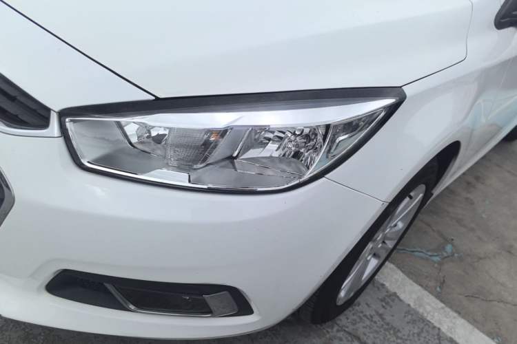 Used Chevrolet Cruze 2016 1.5L Automatic Luxury Edition Left Front Headlight