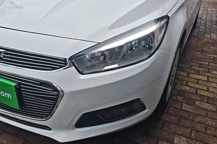 Used Chevrolet Cruze 2016 1.5L Automatic Luxury Edition Left Front Headlight
