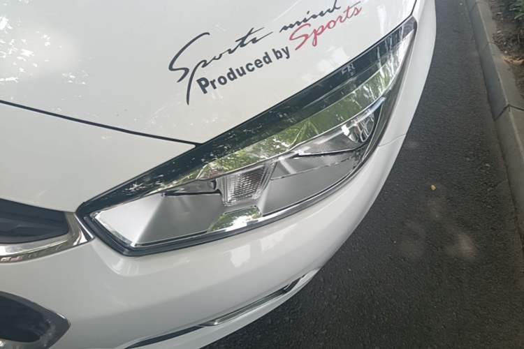 Used Chevrolet Cruze 2016 1.5L Manual Elite Edition Left Front Headlight