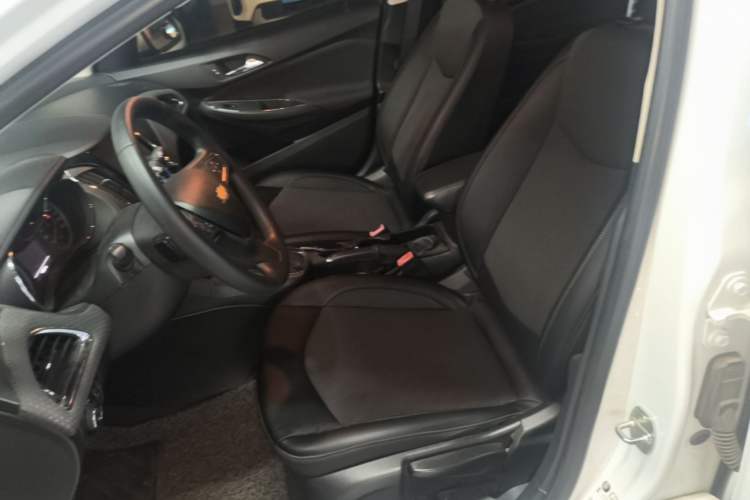 Used Chevrolet Cruze 2016 1.5L Automatic Luxury Edition Left Front Seat