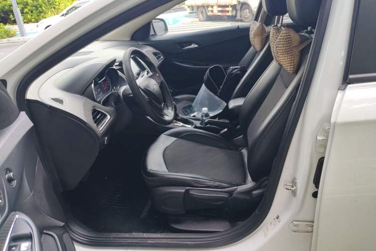 Used Chevrolet Cruze 2016 1.5L Automatic Luxury Edition Left Front Seat