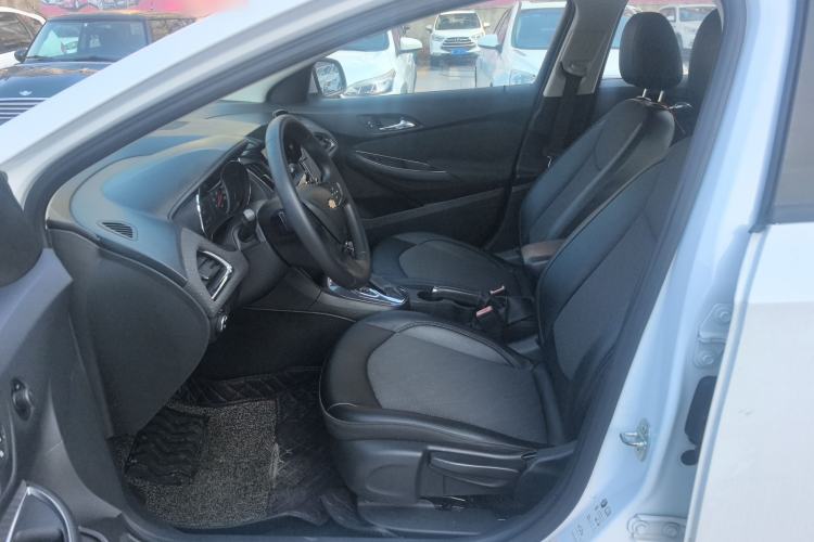 Used Chevrolet Cruze 2016 1.5L Automatic Luxury Edition Left Front Seat