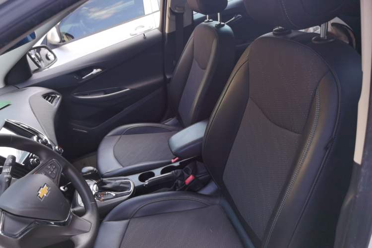Used Chevrolet Cruze 2016 1.5L Automatic Luxury Edition Left Front Seat