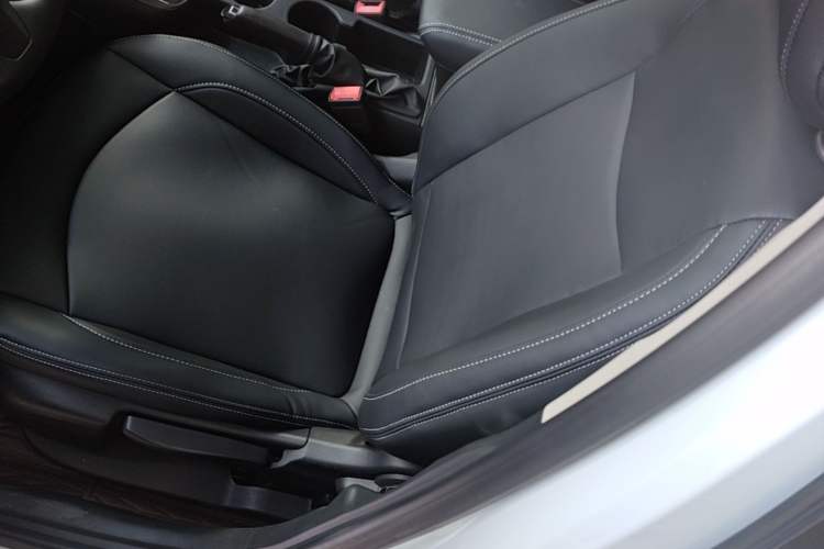 Used Chevrolet Cruze 2016 1.5L Automatic Luxury Edition Left Front Seat