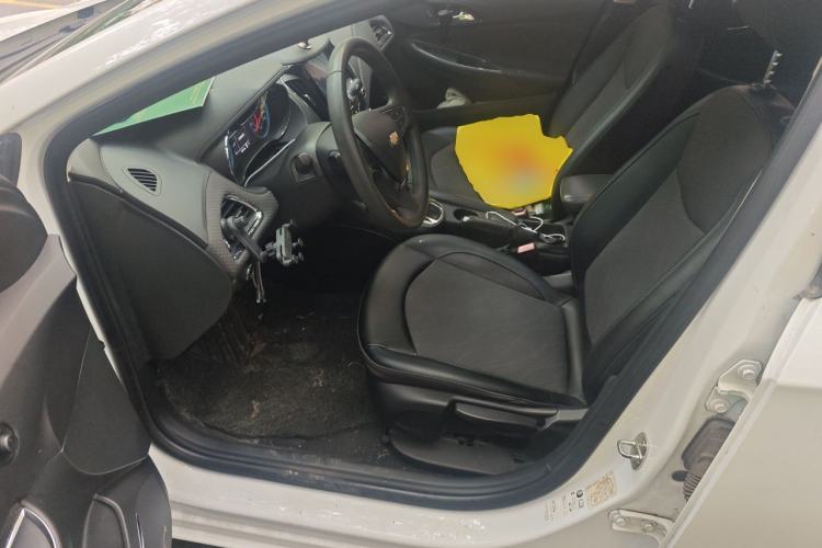 Used Chevrolet Cruze 2016 1.5L Automatic Luxury Edition Left Front Seat
