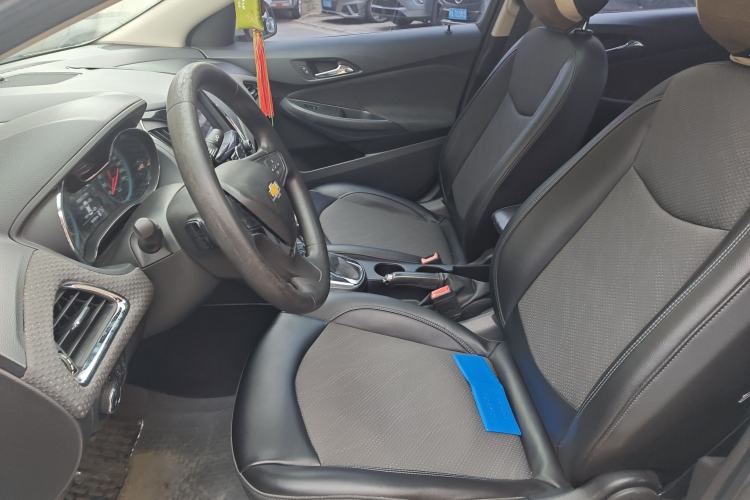 Used Chevrolet Cruze 2016 1.5L Automatic Luxury Edition Left Front Seat