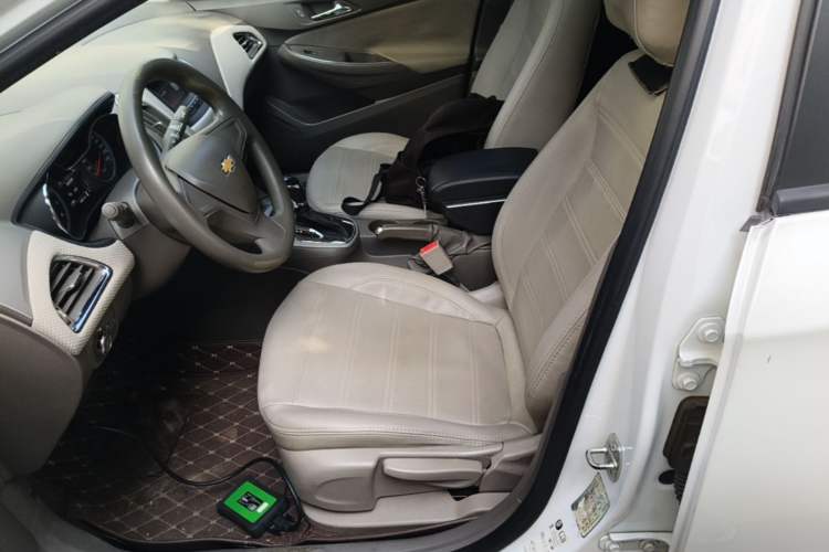 Used Chevrolet Cruze 2016 1.5L Automatic Stylish Sunroof Version Left Front Seat