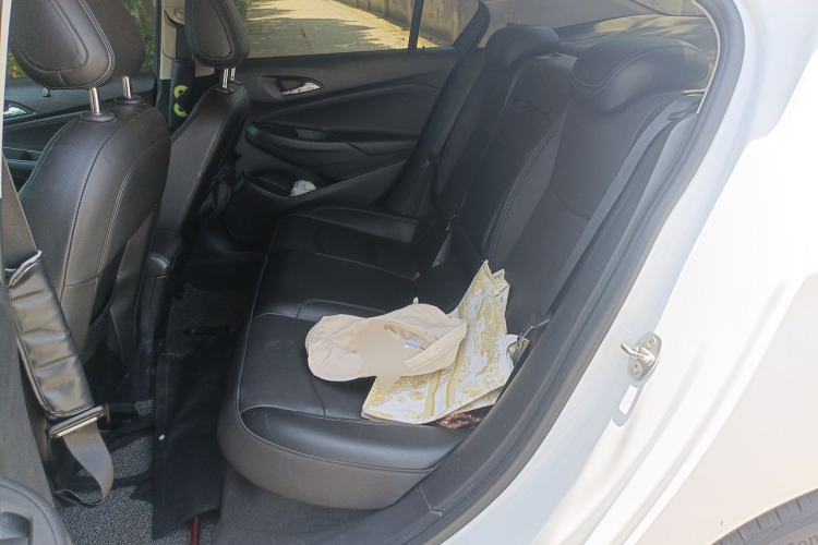 Used Chevrolet Cruze 2016 1.4T DCG Luxury Edition Left Rear Seat