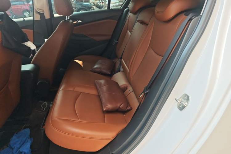 Used Chevrolet Cruze 2016 1.4T DCG Luxury Edition Left Rear Seat