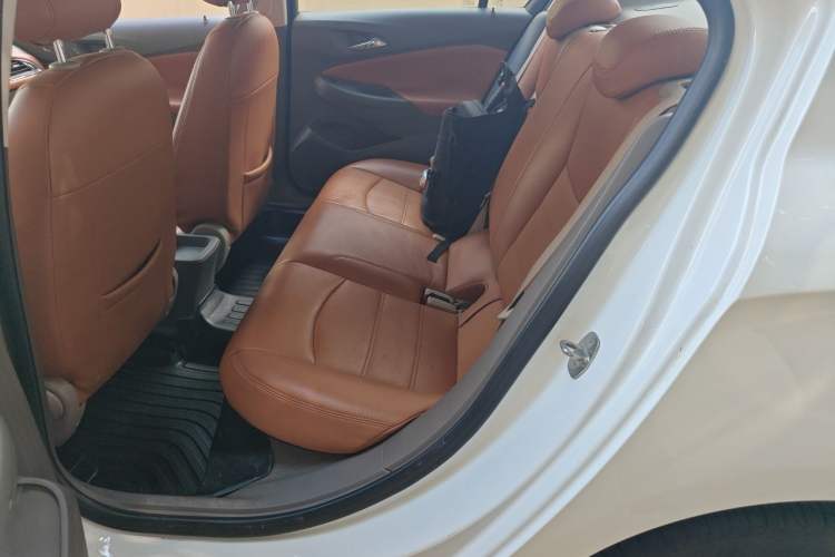 Used Chevrolet Cruze 2016 1.5L Automatic Stylish Sunroof Version Left Rear Seat