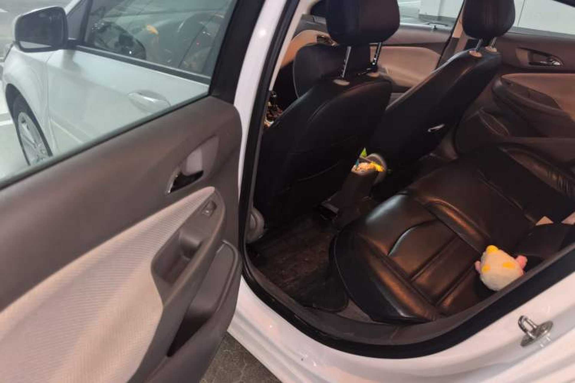 Used Chevrolet Cruze 2016 1.5L Automatic Stylish Sunroof Version Left Rear Seat