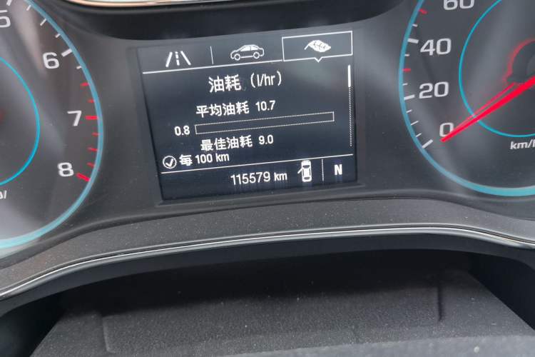 Used Chevrolet Cruze 2016 1.5L Automatic Luxury Edition Odometer Close Up