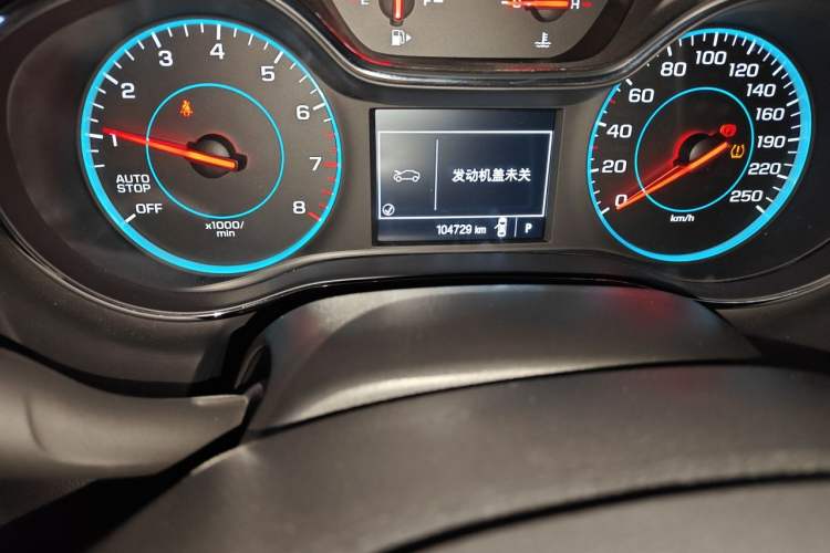 Used Chevrolet Cruze 2016 1.4T DCG Luxury Edition Odometer Close Up