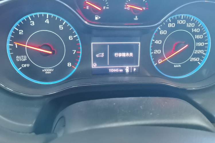 Used Chevrolet Cruze 2016 1.5L Automatic Luxury Edition Odometer Close Up