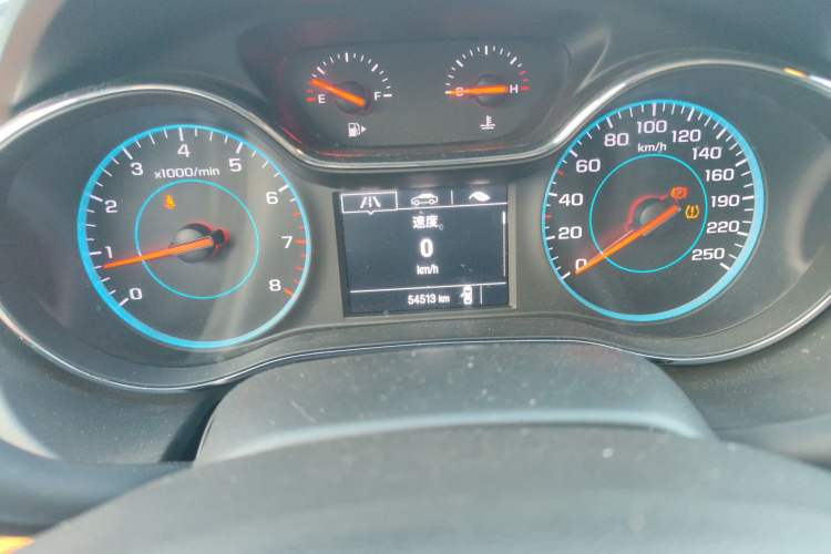 Used Chevrolet Cruze 2016 1.5L Manual Elite Edition Odometer Close Up