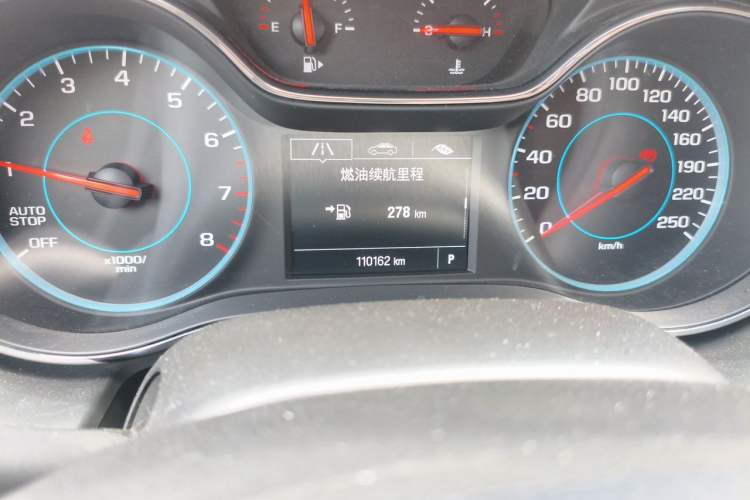 Used Chevrolet Cruze 2016 1.4T DCG Luxury Edition Odometer Close Up