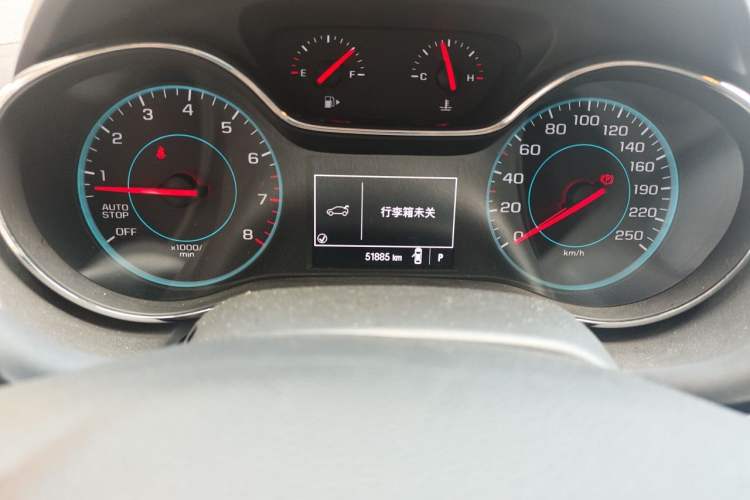 Used Chevrolet Cruze 2016 1.5L Automatic Luxury Edition Odometer Close Up