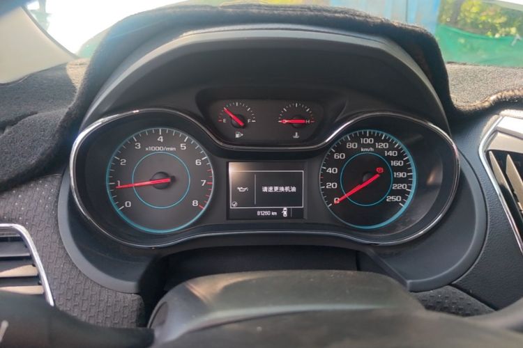 Used Chevrolet Cruze 2016 1.5L Manual Elite Edition Odometer Close Up