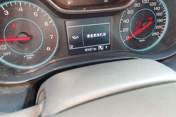 Used Chevrolet Cruze 2016 1.5L Automatic Stylish Sunroof Version Odometer Close Up