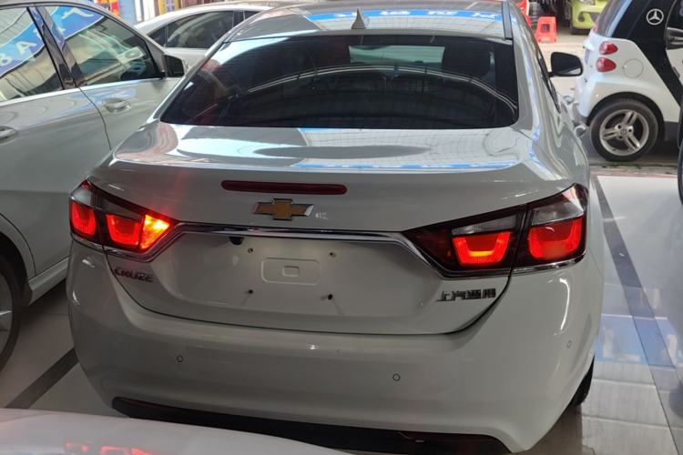Used Chevrolet Cruze 2016 1.5L Automatic Luxury Edition Rear