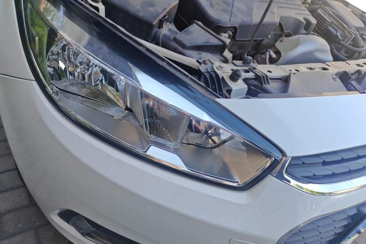 Used Chevrolet Cruze 2016 1.5L Automatic Luxury Edition Right Front Headlight