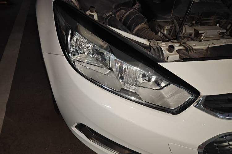 Used Chevrolet Cruze 2016 1.4T DCG Luxury Edition Right Front Headlight