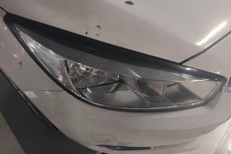 Used Chevrolet Cruze 2016 1.5L Automatic Luxury Edition Right Front Headlight