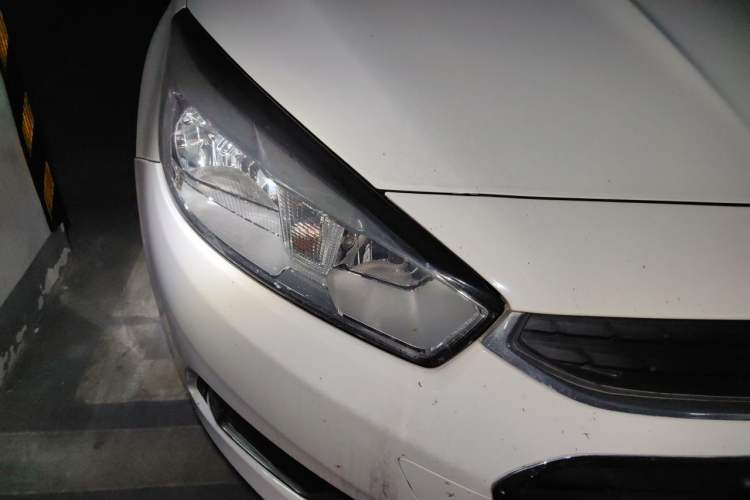Used Chevrolet Cruze 2016 1.5L Automatic Luxury Edition Right Front Headlight