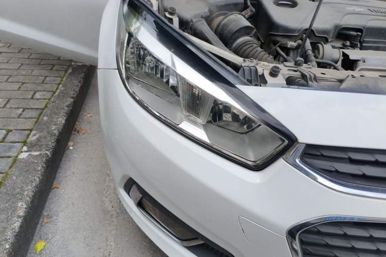 Used Chevrolet Cruze 2016 1.4T DCG Luxury Edition Right Front Headlight