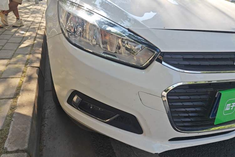 Used Chevrolet Cruze 2016 1.5L Manual Elite Edition Right Front Headlight