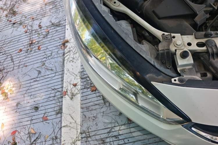 Used Chevrolet Cruze 2016 1.5L Manual Elite Edition Right Front Headlight
