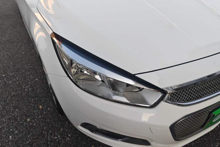 Used Chevrolet Cruze 2016 1.5L Manual Elite Edition Right Front Headlight